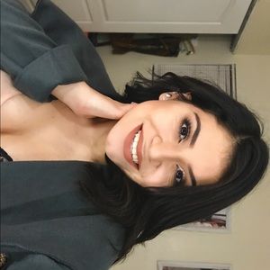 Meet your Posher, Melanie